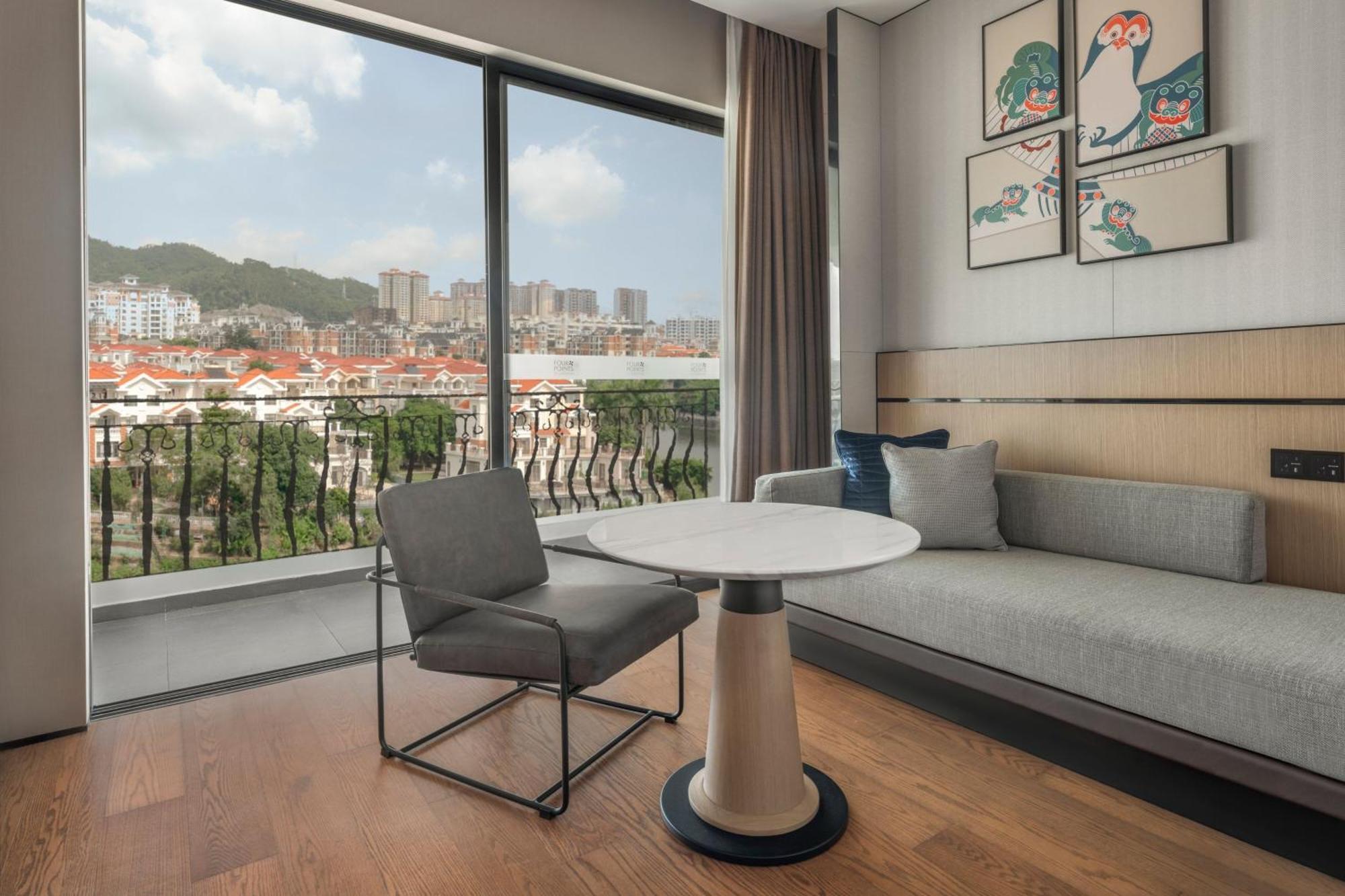 Four Points By Sheraton Yangjiang City Center Bagian luar foto
