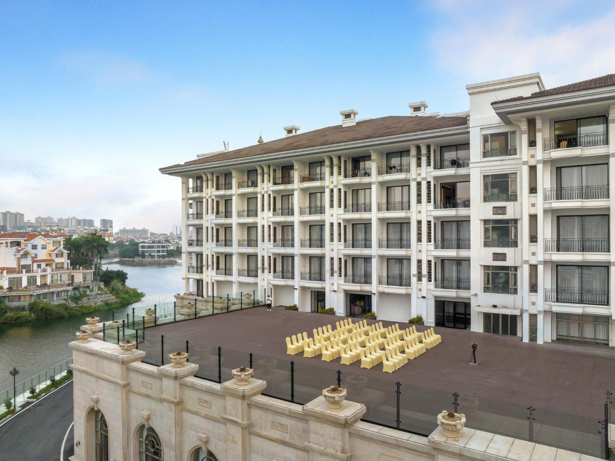 Four Points By Sheraton Yangjiang City Center Bagian luar foto
