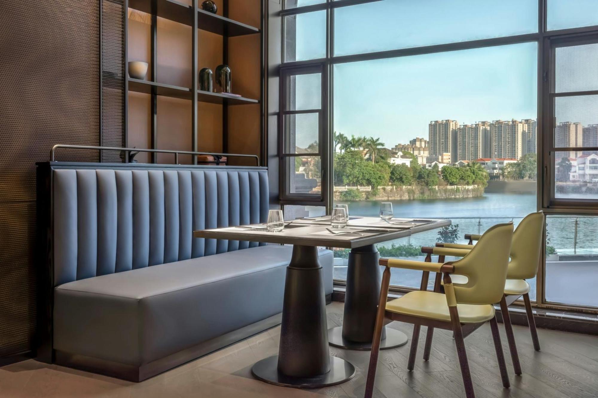 Four Points By Sheraton Yangjiang City Center Bagian luar foto
